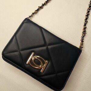 Bebe Black Quilted Shoulder Bag Gold Chain Y2K Purse on Chain
